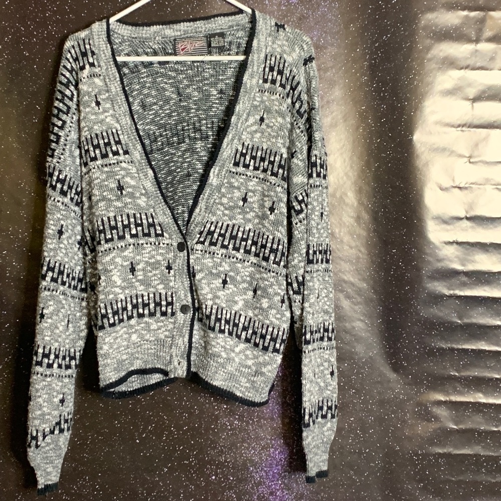 Blue- Acrylic White/Black/Gray Cardigan size Small